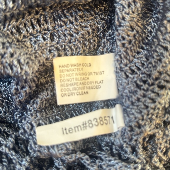 Crochet top - Picture 7 of 9